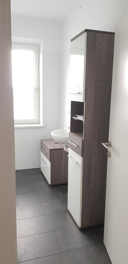 Top Appartement Fuer Business-Wohnen-Urlaub Wiener Neustadt Exterior photo